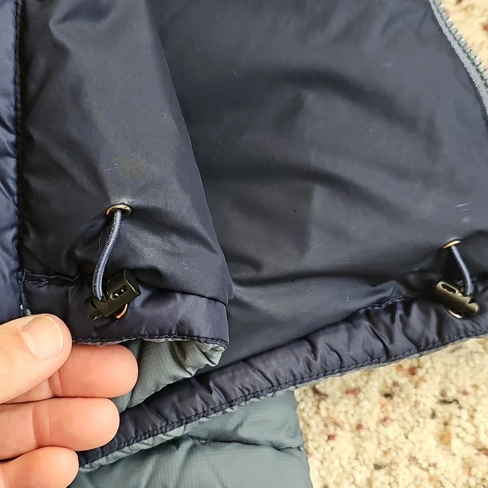 The North Face Men'sPuffer Jacket - Navy and Gray